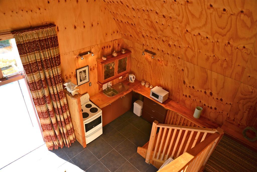 Barn Bed And Breakfast Waitati Exterior photo