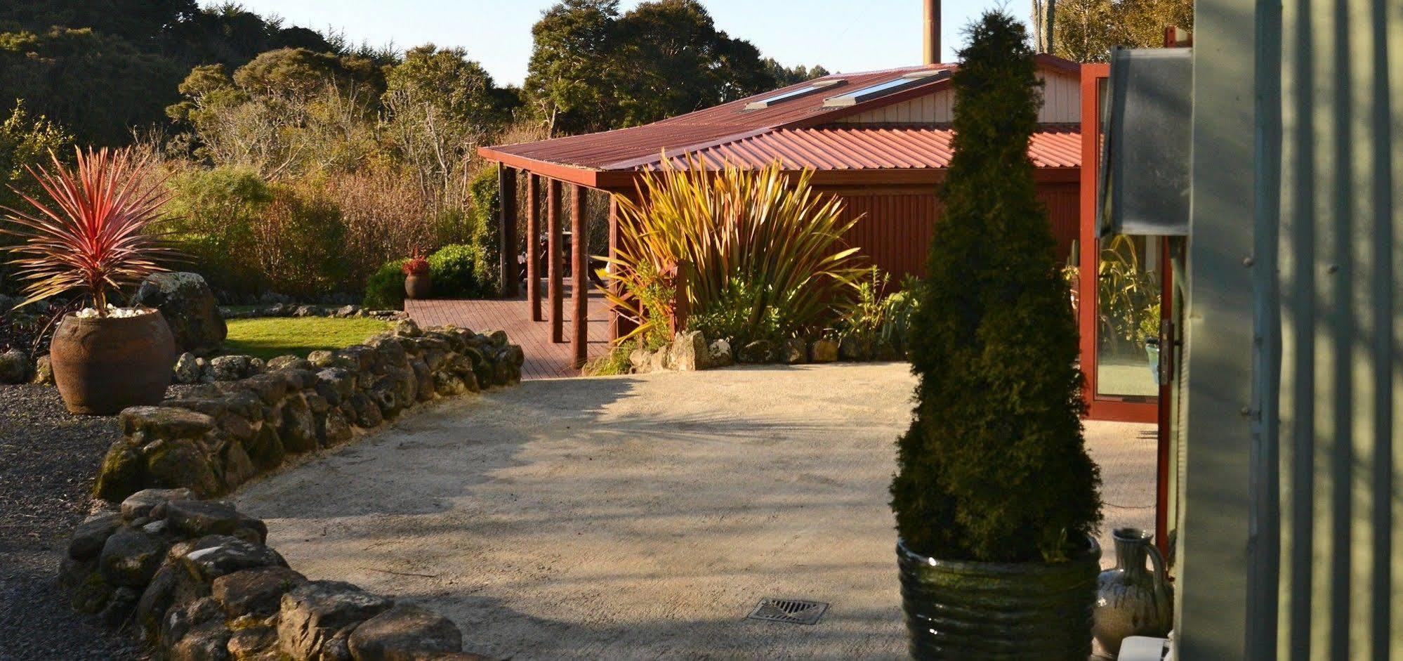 Barn Bed And Breakfast Waitati Exterior photo